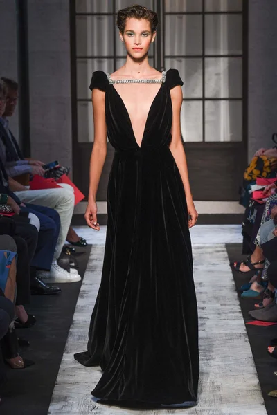 Look 35